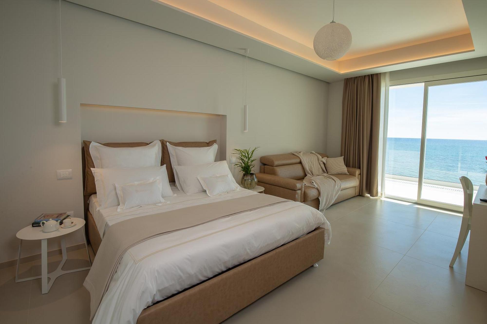Scirocco Boutique Eco Hotel Torre Pali Esterno foto